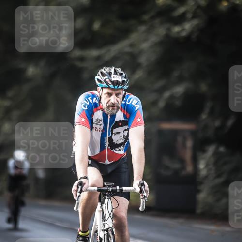 13.09.2026 - Stadtparktriathlon H.Heesch http://msf.ph/oto/10365932 13.09.2026 11:23:03 Radfahren 632, 634, 698, 732, 807 meine-sportfotos.de