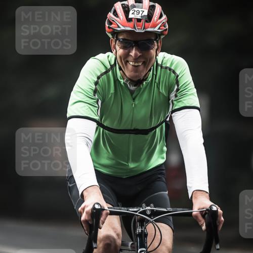 13.09.2026 - Stadtparktriathlon H.Heesch http://msf.ph/oto/10365997 13.09.2026 10:13:10 Radfahren 252, 297 meine-sportfotos.de