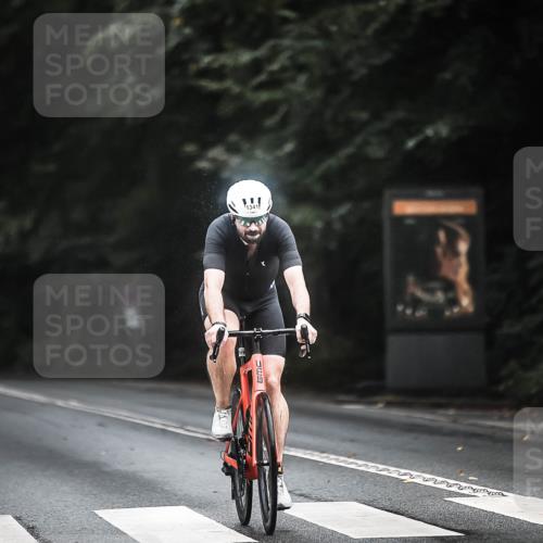 13.09.2026 - Stadtparktriathlon H.Heesch http://msf.ph/oto/10366001 13.09.2026 13:14:33 Radfahren 1202, 1283, 1341, 1435, 1453, 1464 meine-sportfotos.de