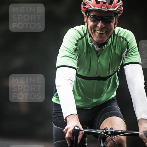 13.09.2026 - Stadtparktriathlon H.Heesch http://msf.ph/oto/10366004 13.09.2026 10:13:10 Radfahren 252, 297 meine-sportfotos.de