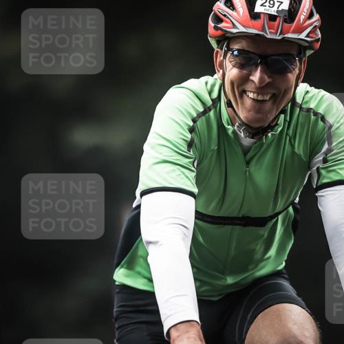 13.09.2026 - Stadtparktriathlon H.Heesch http://msf.ph/oto/10366011 13.09.2026 10:13:10 Radfahren 252, 297 meine-sportfotos.de