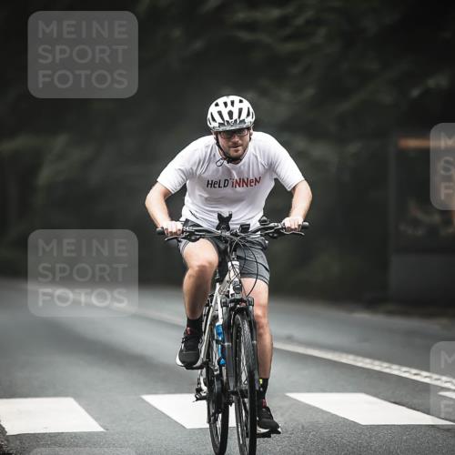 13.09.2026 - Stadtparktriathlon H.Heesch http://msf.ph/oto/10366025 13.09.2026 10:13:12 Radfahren 252, 297 meine-sportfotos.de