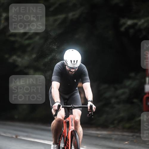 13.09.2026 - Stadtparktriathlon H.Heesch http://msf.ph/oto/10366038 13.09.2026 13:14:34 Radfahren 1283, 1312, 1341, 1400, 1435, 1453, 1464 meine-sportfotos.de