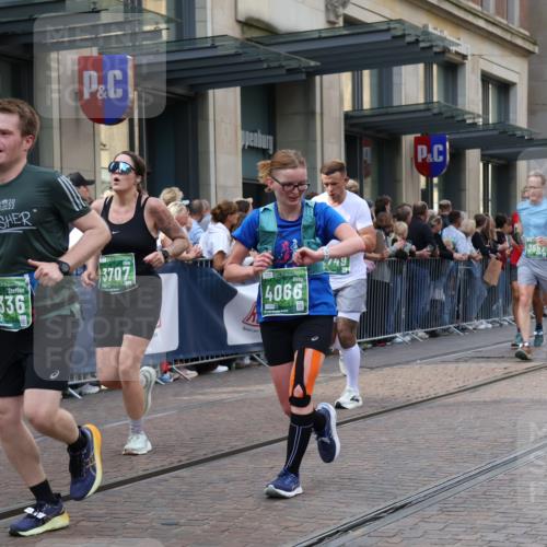 13.09.2026 - 21. swb-Marathon Bremen Strokosch-Dieckow http://msf.ph/oto/10366054 13.09.2026 13:37:40 Ziel 383, 549, 581, 1334, 1851, 2330, 2336, 2342, 2699, 3207, 3316, 3657, 3707, 4035, 4066, 4159, 4394, 4587, 4675, 4902, 4942, 5783, 5784, 6001, 6083, 6596, 6795, 6998, 7540, 7594, 7815, 7894, 7985, 8010, 8138, 8173, 8190, 8204, 8264, 8440, 8450, 8920, 8972, 9023, 9097, 9099, 9166, 9481, 9707, 9774, 13228, 270, 391, 448, 869, 3323, 3627, 3804, 3823, 4155, 4300, 4433, 4628, 5388, 5624, 5738, 5791, 6032, 6795, 6804, 6911, 7003, 7074, 7571, 7635, 8315, 8316, 8380 meine-sportfotos.de