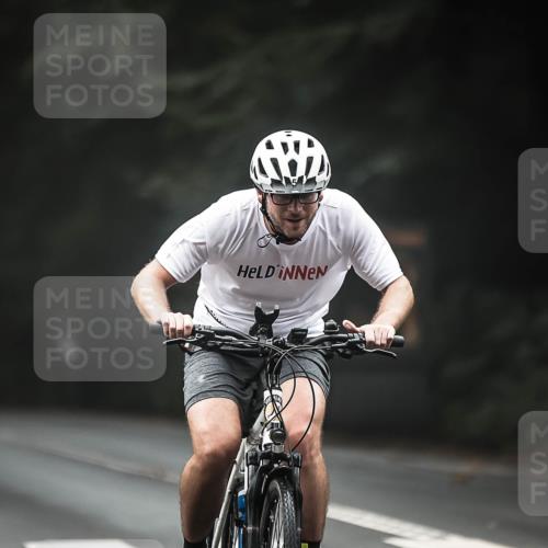 13.09.2026 - Stadtparktriathlon H.Heesch http://msf.ph/oto/10366064 13.09.2026 10:13:13 Radfahren 252, 297 meine-sportfotos.de