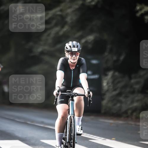 13.09.2026 - Stadtparktriathlon H.Heesch http://msf.ph/oto/10366072 13.09.2026 11:23:09 Radfahren 632, 634, 678, 698, 728, 807 meine-sportfotos.de