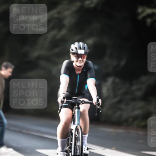 13.09.2026 - Stadtparktriathlon H.Heesch http://msf.ph/oto/10366078 13.09.2026 11:23:09 Radfahren 632, 634, 678, 698, 728, 807 meine-sportfotos.de