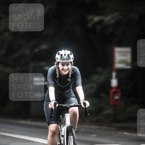 13.09.2026 - Stadtparktriathlon H.Heesch http://msf.ph/oto/10366094 13.09.2026 13:14:36 Radfahren 1283, 1312, 1341, 1391, 1400, 1410, 1435, 1464 meine-sportfotos.de