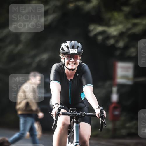 13.09.2026 - Stadtparktriathlon H.Heesch http://msf.ph/oto/10366105 13.09.2026 11:23:09 Radfahren 632, 634, 678, 698, 728, 807 meine-sportfotos.de