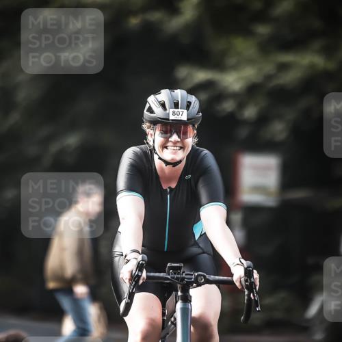 13.09.2026 - Stadtparktriathlon H.Heesch http://msf.ph/oto/10366112 13.09.2026 11:23:09 Radfahren 632, 634, 678, 698, 728, 807 meine-sportfotos.de
