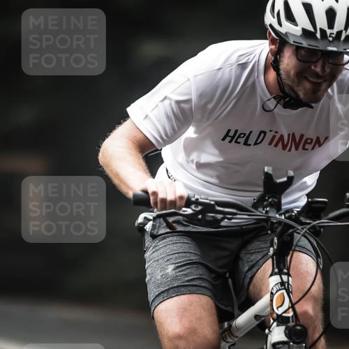 13.09.2026 - Stadtparktriathlon H.Heesch http://msf.ph/oto/10366116 13.09.2026 10:13:13 Radfahren 252, 297 meine-sportfotos.de