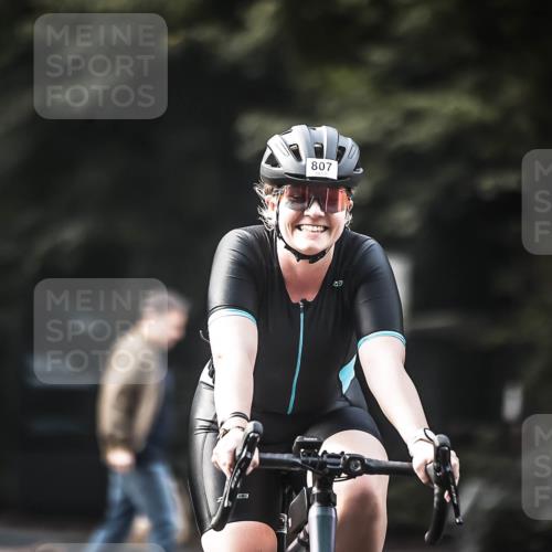 13.09.2026 - Stadtparktriathlon H.Heesch http://msf.ph/oto/10366118 13.09.2026 11:23:09 Radfahren 632, 634, 678, 698, 728, 807 meine-sportfotos.de