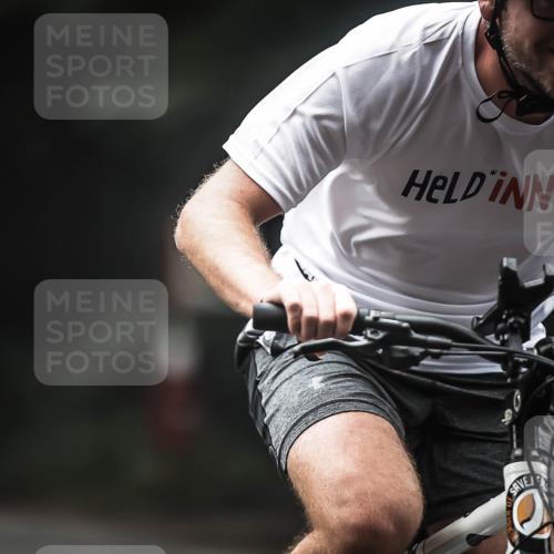 13.09.2026 - Stadtparktriathlon H.Heesch http://msf.ph/oto/10366123 13.09.2026 10:13:13 Radfahren 252, 297 meine-sportfotos.de