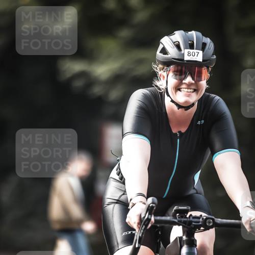 13.09.2026 - Stadtparktriathlon H.Heesch http://msf.ph/oto/10366130 13.09.2026 11:23:10 Radfahren 632, 678, 698, 728, 800, 807 meine-sportfotos.de