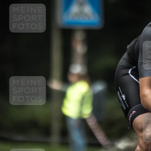 13.09.2026 - Stadtparktriathlon H.Heesch http://msf.ph/oto/10366155 13.09.2026 10:13:32 Radfahren 242, 290, 313, 321, 328 meine-sportfotos.de