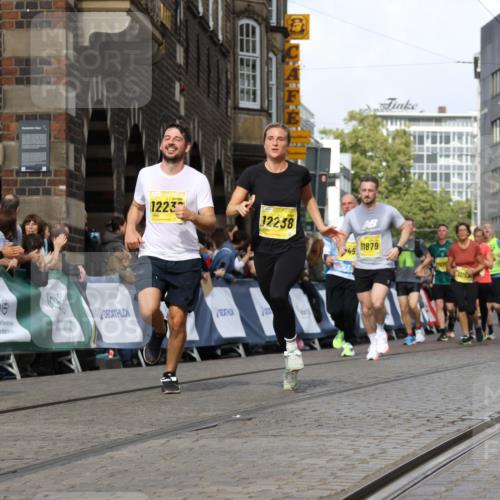 13.09.2026 - 21. swb-Marathon Bremen Strokosch-Dieckow http://msf.ph/oto/10366158 13.09.2026 11:00:05 Ziel 10236, 10355, 10669, 10691, 10928, 10929, 11054, 11056, 11089, 11194, 11419, 11427, 11501, 11594, 11637, 11803, 11904, 12138, 12242, 12243, 12388, 12480, 12527, 10144, 10810, 11016, 11129, 11547, 11587, 11588, 11589, 11623, 11907, 12105, 12106, 12190, 12291, 12352, 12394 meine-sportfotos.de