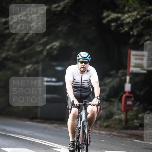 13.09.2026 - Stadtparktriathlon H.Heesch http://msf.ph/oto/10366179 13.09.2026 11:23:13 Radfahren 632, 678, 708, 728, 758, 800, 807 meine-sportfotos.de