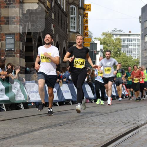 13.09.2026 - 21. swb-Marathon Bremen Strokosch-Dieckow http://msf.ph/oto/10366185 13.09.2026 11:00:05 Ziel 10236, 10355, 10669, 10691, 10928, 10929, 11054, 11056, 11089, 11194, 11419, 11427, 11501, 11594, 11637, 11803, 11904, 12138, 12242, 12243, 12388, 12480, 12527, 10144, 10810, 11016, 11129, 11547, 11587, 11588, 11589, 11623, 11907, 12105, 12106, 12190, 12291, 12352, 12394 meine-sportfotos.de