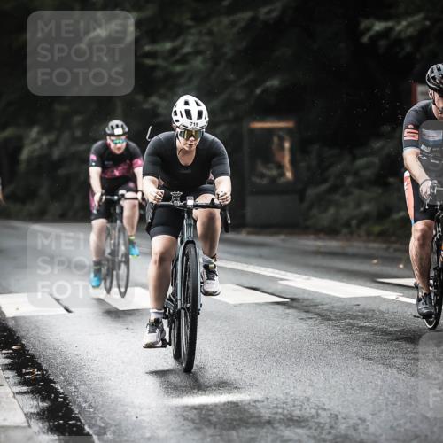 13.09.2026 - Stadtparktriathlon H.Heesch http://msf.ph/oto/10366198 13.09.2026 12:00:55 Radfahren 715, 841, 852, 961, 1064 meine-sportfotos.de