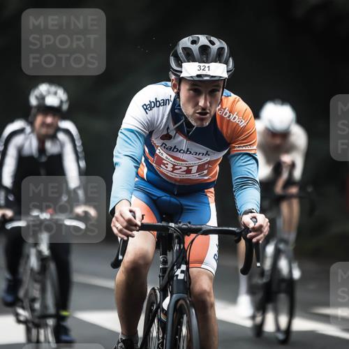 13.09.2026 - Stadtparktriathlon H.Heesch http://msf.ph/oto/10366214 13.09.2026 10:13:35 Radfahren 242, 290, 313, 321, 328 meine-sportfotos.de