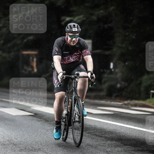 13.09.2026 - Stadtparktriathlon H.Heesch http://msf.ph/oto/10366271 13.09.2026 12:00:57 Radfahren 715, 841, 852, 961, 1064 meine-sportfotos.de