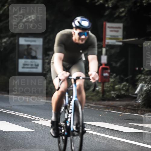 13.09.2026 - Stadtparktriathlon H.Heesch http://msf.ph/oto/10366279 13.09.2026 11:23:17 Radfahren 658, 678, 708, 728, 743, 750, 758, 800 meine-sportfotos.de