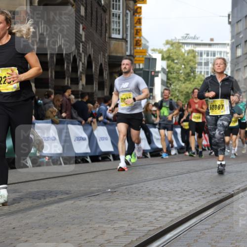 13.09.2026 - 21. swb-Marathon Bremen Strokosch-Dieckow http://msf.ph/oto/10366292 13.09.2026 11:00:06 Ziel 10236, 10355, 10669, 10691, 10928, 10929, 11054, 11056, 11089, 11194, 11419, 11427, 11501, 11637, 11803, 11904, 12138, 12238, 12239, 12242, 12243, 12388, 12480, 12527, 10144, 10801, 10810, 11016, 11129, 11547, 11587, 11588, 11589, 11623, 12105, 12106, 12190, 12291, 12352, 12394, 12530, 12531 meine-sportfotos.de