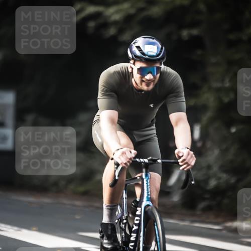 13.09.2026 - Stadtparktriathlon H.Heesch http://msf.ph/oto/10366297 13.09.2026 11:23:17 Radfahren 658, 678, 708, 728, 743, 750, 758, 800 meine-sportfotos.de