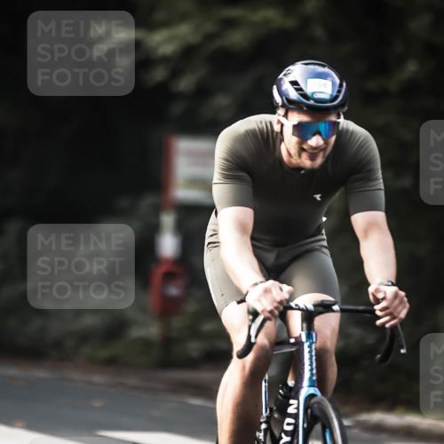 13.09.2026 - Stadtparktriathlon H.Heesch http://msf.ph/oto/10366305 13.09.2026 11:23:17 Radfahren 658, 678, 708, 728, 743, 750, 758, 800 meine-sportfotos.de