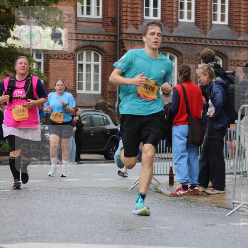13.09.2026 - Kiel Lauf Markus Tischler http://msf.ph/oto/10366353 13.09.2026 12:10:28 Fleethörn 2714, 12540, 8609, 300, 2 meine-sportfotos.de