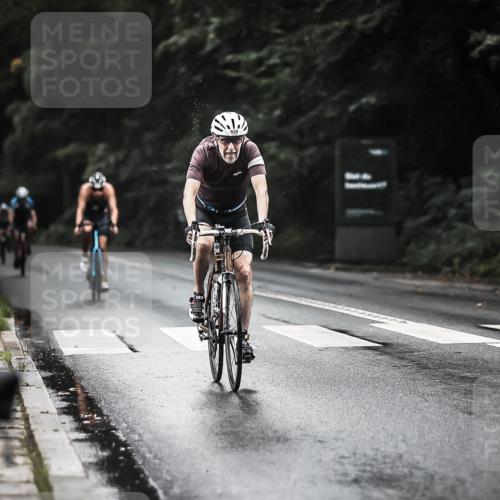 13.09.2026 - Stadtparktriathlon H.Heesch http://msf.ph/oto/10366365 13.09.2026 12:01:05 Radfahren 841, 885, 907, 928 meine-sportfotos.de