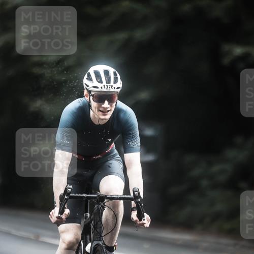 13.09.2026 - Stadtparktriathlon H.Heesch http://msf.ph/oto/10366449 13.09.2026 13:15:20 Radfahren 1304, 1310, 1317, 1376, 1381 meine-sportfotos.de