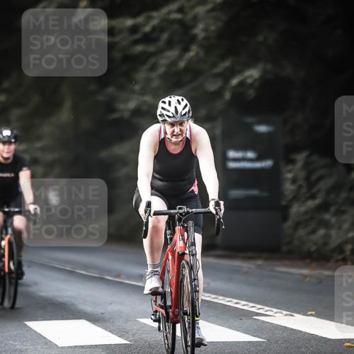 13.09.2026 - Stadtparktriathlon H.Heesch http://msf.ph/oto/10366462 13.09.2026 11:23:25 Radfahren 658, 714, 738, 743, 750, 758, 773, 790 meine-sportfotos.de