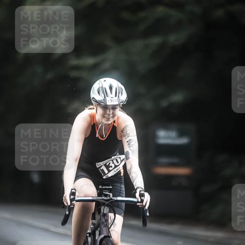 13.09.2026 - Stadtparktriathlon H.Heesch http://msf.ph/oto/10366477 13.09.2026 13:15:22 Radfahren 1304, 1317, 1376, 1381 meine-sportfotos.de