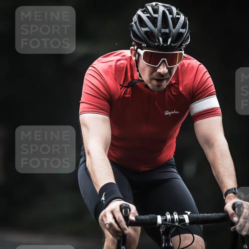13.09.2026 - Stadtparktriathlon H.Heesch http://msf.ph/oto/10366479 13.09.2026 10:14:05 Radfahren 214, 239, 250 meine-sportfotos.de