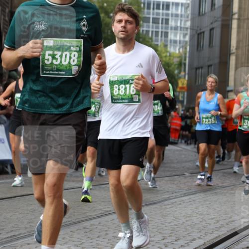 13.09.2026 - 21. swb-Marathon Bremen Strokosch-Dieckow http://msf.ph/oto/10366482 13.09.2026 13:35:38 Ziel 536, 1150, 2003, 2041, 2090, 2366, 2492, 2625, 2866, 3063, 3311, 3621, 3916, 4062, 4635, 4985, 5016, 6315, 6320, 6418, 6750, 6837, 7285, 7305, 7377, 7657, 7703, 7998, 8300, 8328, 8401, 8530, 8773, 8915, 9017, 9216, 9526, 9527, 318, 532, 607, 3056, 3087, 3226, 3485, 3704, 3780, 3857, 4048, 5071, 5157, 5308, 5381, 5467, 5468, 5584, 5586, 6649, 6724, 7235, 7675, 7691, 8335, 8705, 8816, 9784, 9862, 9892, 9912, 13121, 13213 meine-sportfotos.de