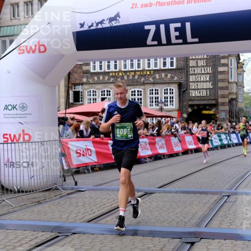 13.09.2026 - 21. swb-Marathon Bremen Tim E. http://msf.ph/oto/10366485 13.09.2026 13:04:11 Ziel 895, 1587, 2094, 2889, 3500, 4236, 8096, 9061, 9129, 9642 meine-sportfotos.de