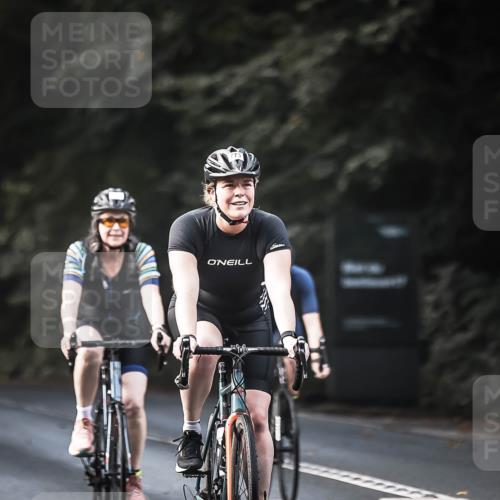 13.09.2026 - Stadtparktriathlon H.Heesch http://msf.ph/oto/10366526 13.09.2026 11:23:26 Radfahren 658, 714, 738, 743, 750, 773, 790, 802 meine-sportfotos.de