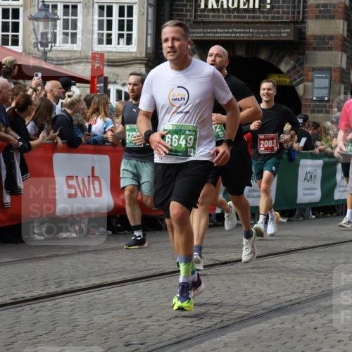 13.09.2026 - 21. swb-Marathon Bremen Strokosch-Dieckow http://msf.ph/oto/10366541 13.09.2026 13:35:41 Ziel 536, 1150, 2003, 2041, 2090, 2318, 2356, 2625, 2866, 3055, 3311, 3621, 3916, 4062, 4635, 4985, 5016, 6315, 6320, 6418, 6750, 6837, 7285, 7305, 7377, 7703, 7998, 8300, 8401, 8530, 8773, 8915, 9526, 9527, 9845, 9887, 318, 532, 2565, 3056, 3087, 3226, 3454, 3485, 3780, 3857, 4048, 5026, 5071, 5157, 5381, 5467, 5468, 5584, 5586, 5816, 6159, 6724, 7036, 7235, 7385, 7675, 7691, 7804, 8145, 8335, 8705, 9784, 9892, 9912, 13121, 13213 meine-sportfotos.de
