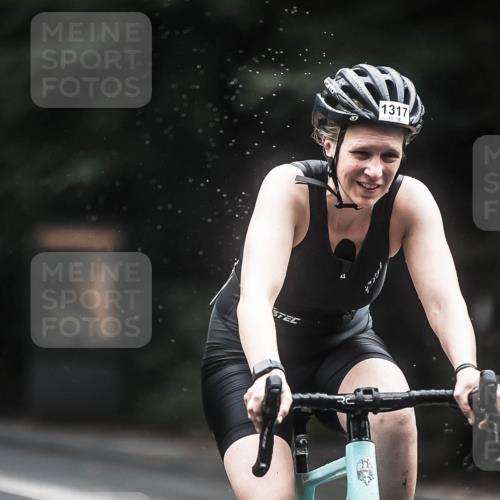 13.09.2026 - Stadtparktriathlon H.Heesch http://msf.ph/oto/10366545 13.09.2026 13:15:26 Radfahren 1281, 1304, 1317 meine-sportfotos.de