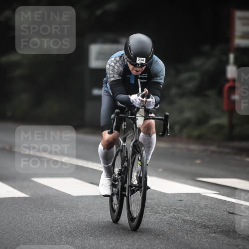 13.09.2026 - Stadtparktriathlon H.Heesch http://msf.ph/oto/10366556 13.09.2026 10:14:18 Radfahren 220, 234, 299, 320 meine-sportfotos.de
