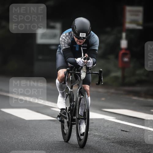 13.09.2026 - Stadtparktriathlon H.Heesch http://msf.ph/oto/10366560 13.09.2026 10:14:18 Radfahren 220, 234, 299, 320 meine-sportfotos.de