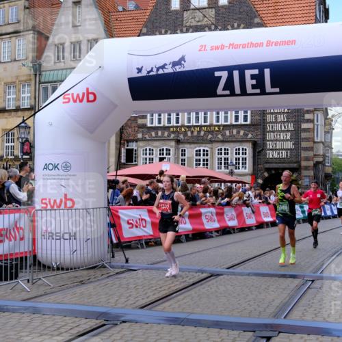 13.09.2026 - 21. swb-Marathon Bremen Tim E. http://msf.ph/oto/10366564 13.09.2026 13:04:14 Ziel 895, 2094, 2889, 3500, 4236, 8096, 9061, 9129, 9544, 9642 meine-sportfotos.de