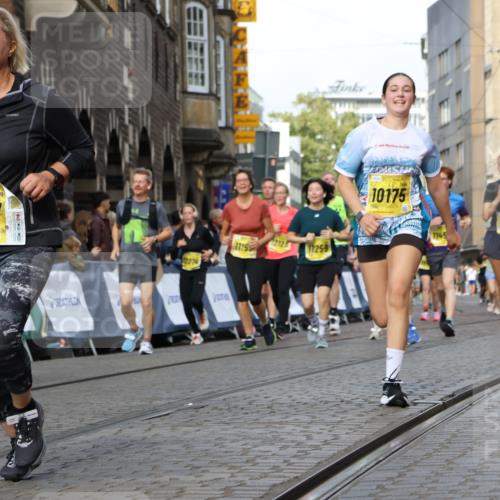 13.09.2026 - 21. swb-Marathon Bremen Strokosch-Dieckow http://msf.ph/oto/10366569 13.09.2026 11:00:08 Ziel 10175, 10236, 10355, 10669, 10691, 10867, 10928, 10929, 11054, 11056, 11089, 11194, 11419, 11427, 11501, 11637, 11803, 11879, 11904, 12138, 12238, 12239, 12242, 12243, 12388, 12480, 12527, 10144, 10677, 10801, 10810, 11016, 11045, 11129, 11547, 11623, 12105, 12106, 12190, 12291, 12352, 12394, 12530, 12531 meine-sportfotos.de