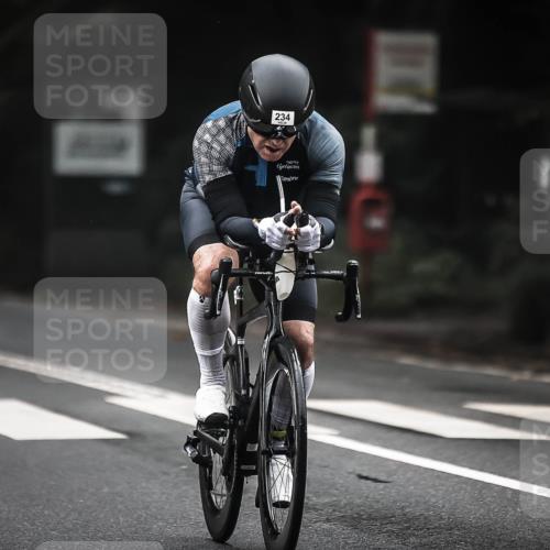 13.09.2026 - Stadtparktriathlon H.Heesch http://msf.ph/oto/10366571 13.09.2026 10:14:18 Radfahren 220, 234, 299, 320 meine-sportfotos.de