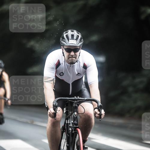 13.09.2026 - Stadtparktriathlon H.Heesch http://msf.ph/oto/10366600 13.09.2026 13:15:36 Radfahren 1219, 1244, 1281, 1379, 1466 meine-sportfotos.de