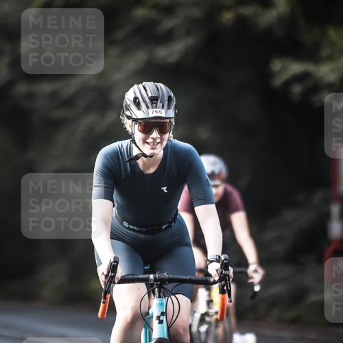 13.09.2026 - Stadtparktriathlon H.Heesch http://msf.ph/oto/10366704 13.09.2026 11:23:39 Radfahren 679, 765, 804 meine-sportfotos.de