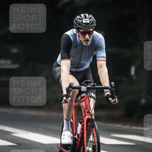 13.09.2026 - Stadtparktriathlon H.Heesch http://msf.ph/oto/10366709 13.09.2026 10:14:28 Radfahren 299, 304, 320 meine-sportfotos.de