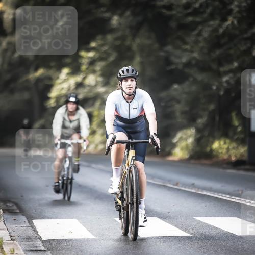 13.09.2026 - Stadtparktriathlon H.Heesch http://msf.ph/oto/10366752 13.09.2026 11:23:45 Radfahren 756, 774, 804 meine-sportfotos.de
