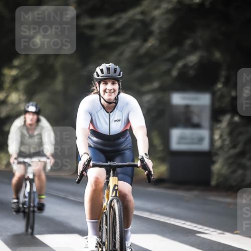 13.09.2026 - Stadtparktriathlon H.Heesch http://msf.ph/oto/10366781 13.09.2026 11:23:46 Radfahren 756, 774 meine-sportfotos.de